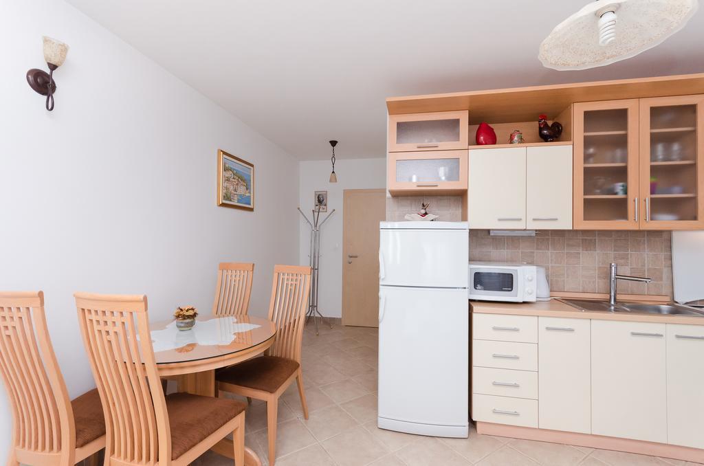 Apartment Zorka Медвежа Экстерьер фото