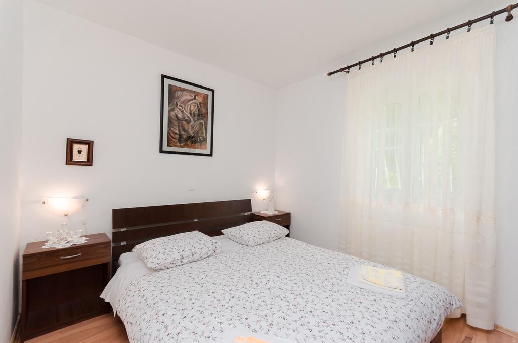 Apartment Zorka Медвежа Экстерьер фото
